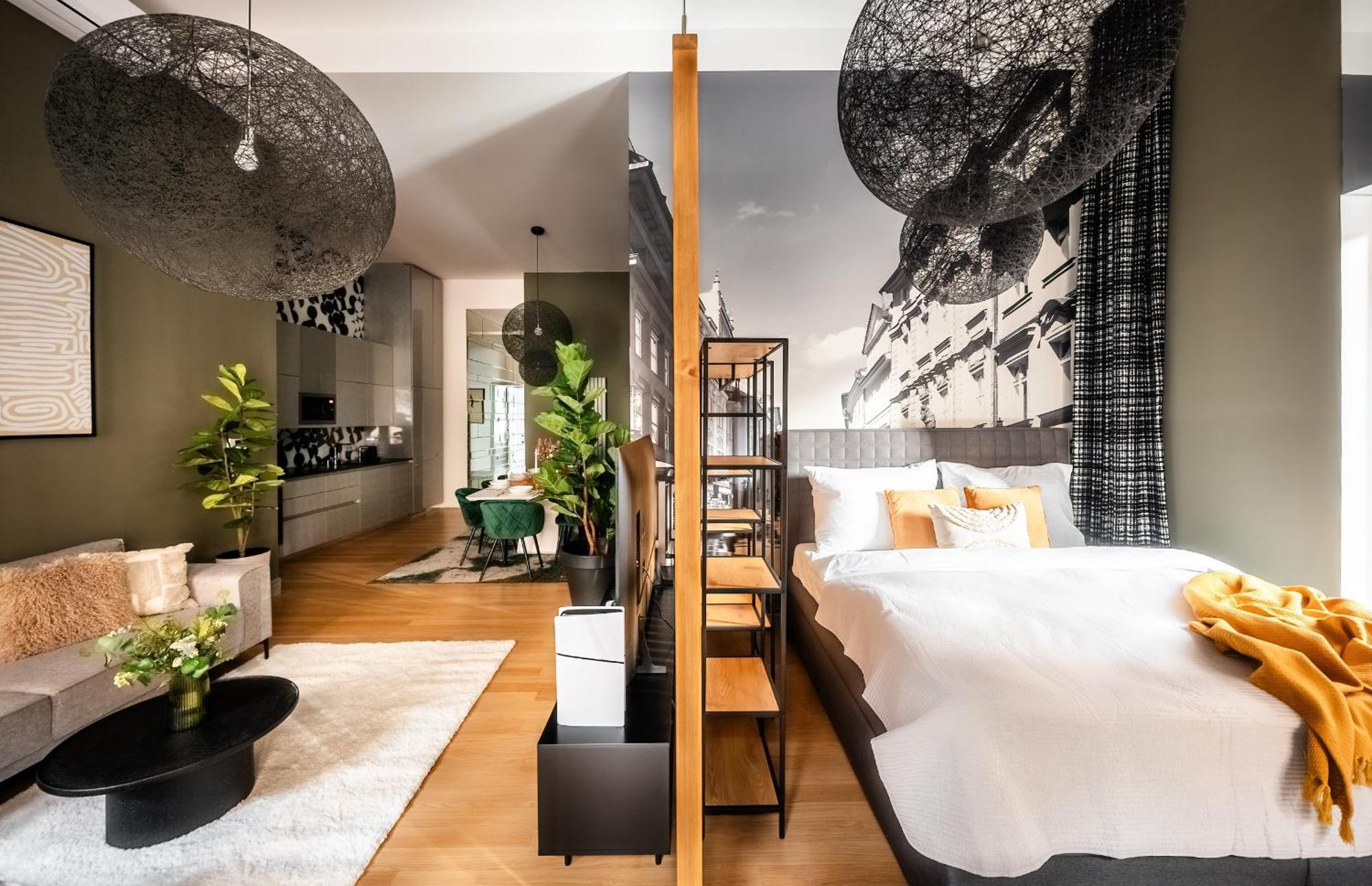 Billionaires Boutique & Premium Suites, Old Town Praha
